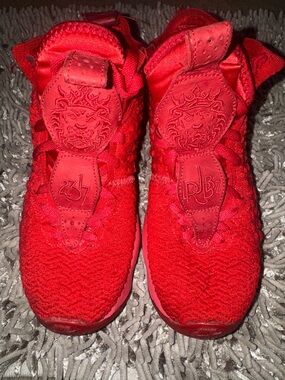 Nike LeBron 17 Red Carpet University Red Sz 5 Basketball Shoes No Box